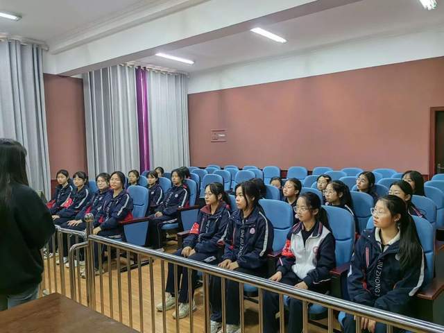 飒!红!成都四十九中枫林校区初一年级国防教育收官!