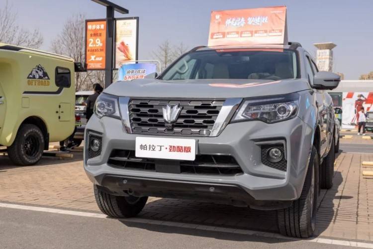 设计略有差异 日产帕拉丁劲酷版售19.38万起