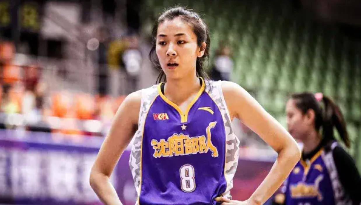 篮坛第一女子:高1米84,曾被疑有喜退出地方队,如今婚姻很幸福_赵爽