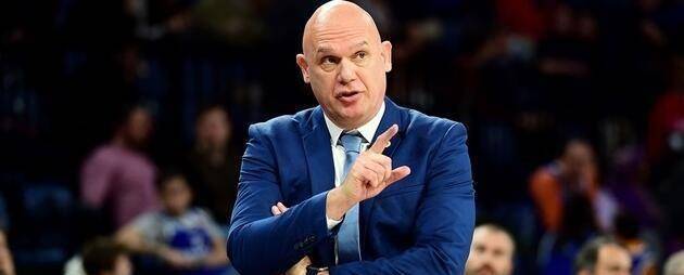 刘炜迎来新搭档,距夺冠目标又近一步_上海_斯帕尼贾_赛季