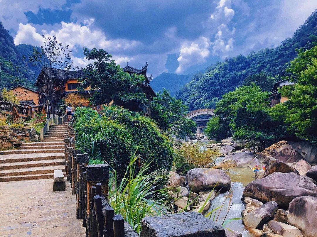 茶坪村仙人谷风景区图片