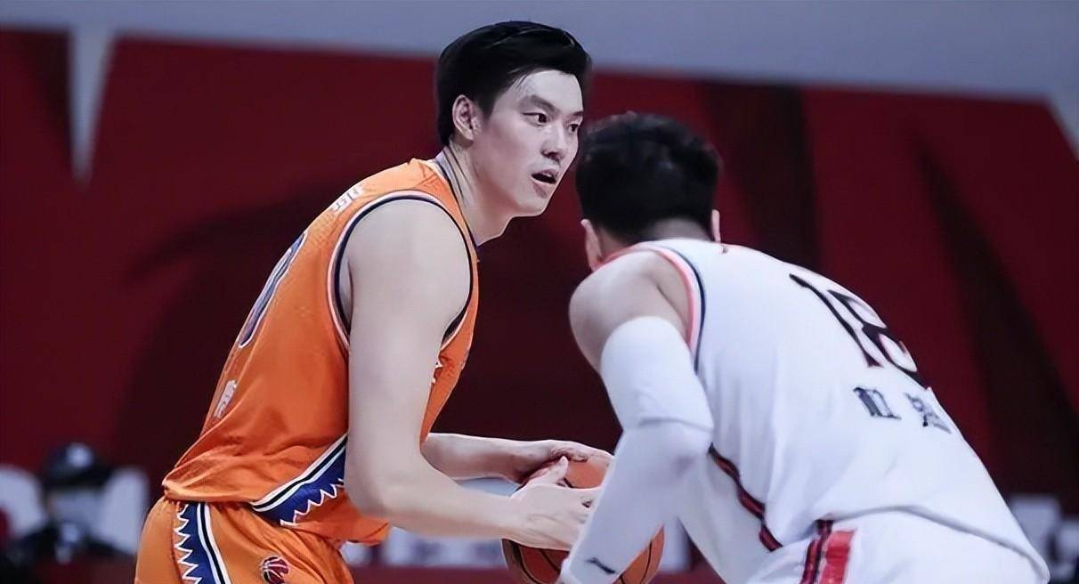 原创cba三消息广东今夏首次裁员曾凡博又将试训董瀚麟宣告离队