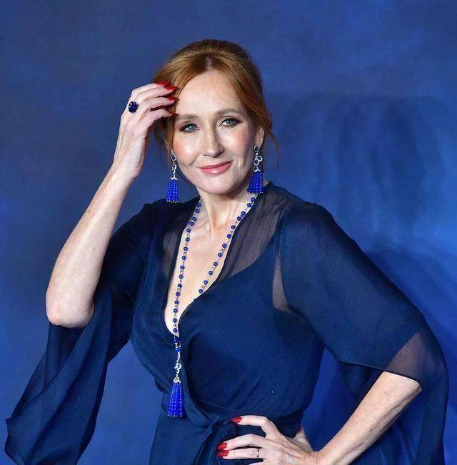 而公开表示支持罗琳的演员,例如伏地魔的扮演者拉尔夫·费因斯,则一同