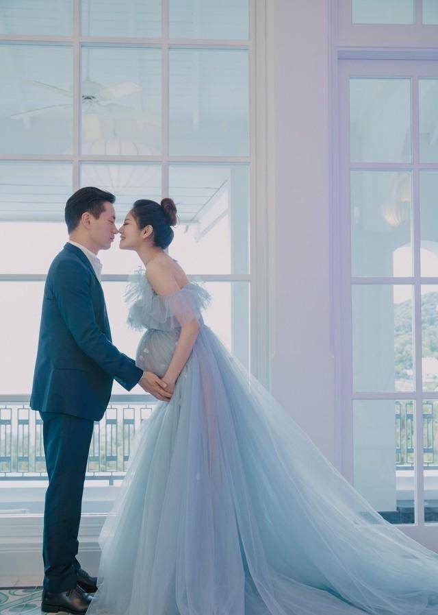 安以轩晒大尺度孕妇照透露儿子小名被网友誉为最仙孕妇