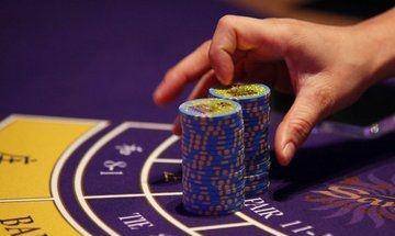 他是记忆大师几乎逢赌必赢引起老板注意最后被赌场封杀