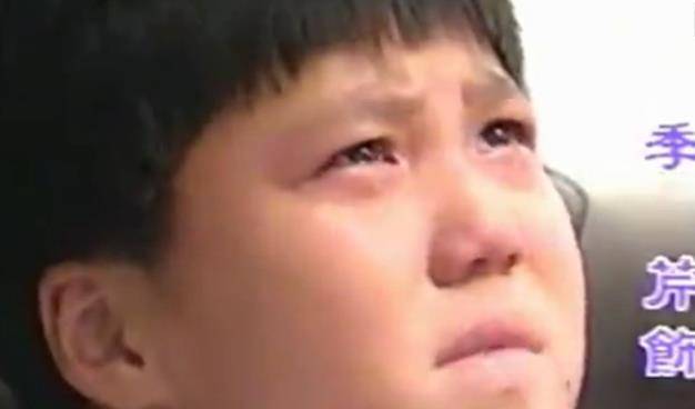 被他们深深打动,而周浩天和曾小燕则在这部剧中带来了许多滑稽和欢笑