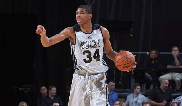 原创字母哥20岁初尝季后赛揭秘被低估背后故事