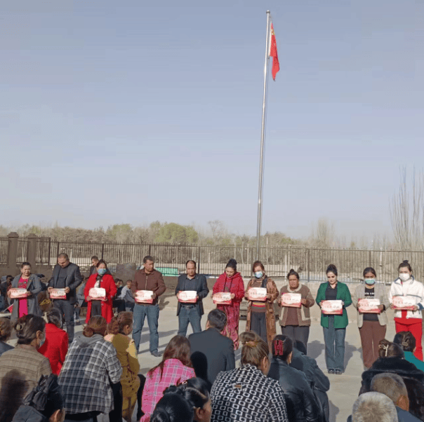 深化民族团结进步创建铸牢中华民族共同体意识