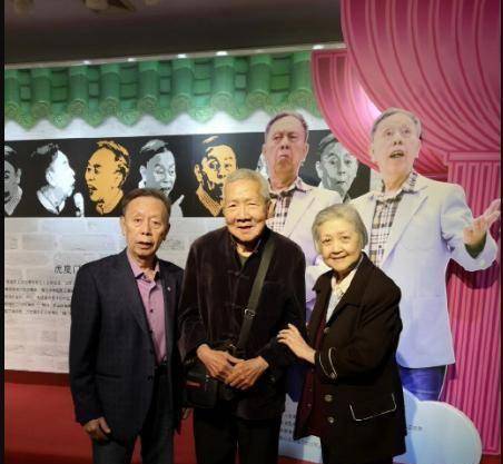 原创原创85岁的杨达和84岁的黄俊英粤语相声艺术的泰山北斗