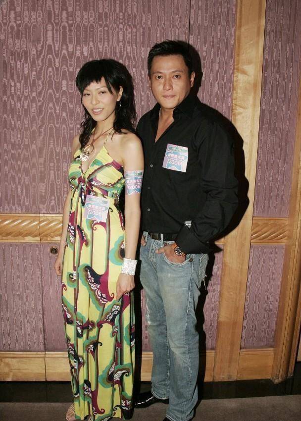 本想着魏骏杰和滕丽名恋爱之后就会有所收敛,但哪曾想事实再一次打脸.