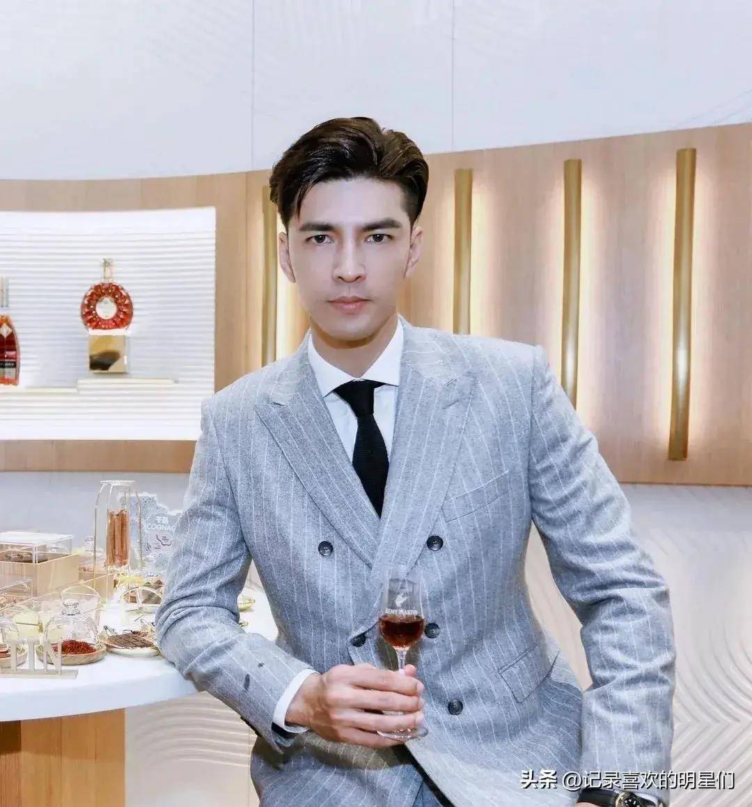 盛势中的男主角徐峰真帅气,男人味十足哦,行走的荷尔蒙!