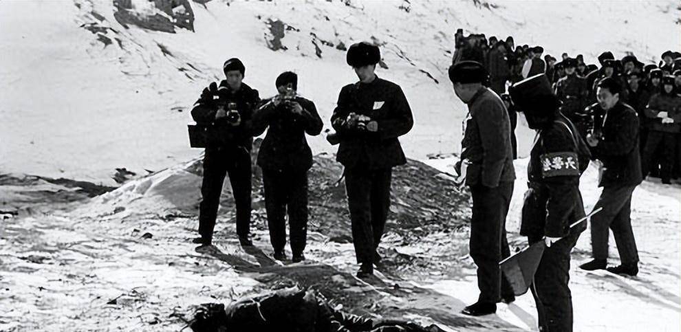 80年代最大贪污犯王守信在法庭上蹿下跳拒不认罪最终被枪决