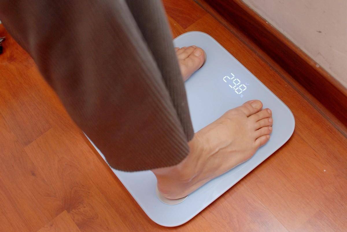 米家体脂秤S400：双频科技助力，身材管理更精准