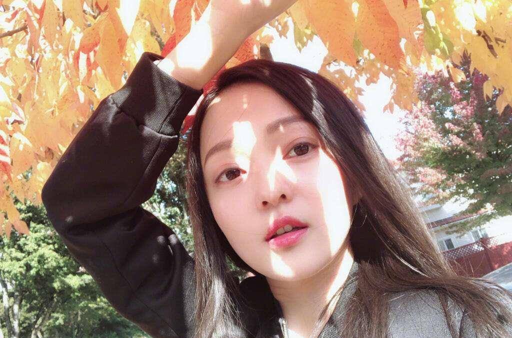 公司逼迫整容,今31岁却被何炅宠成公主_张韶涵_女儿_演艺事业