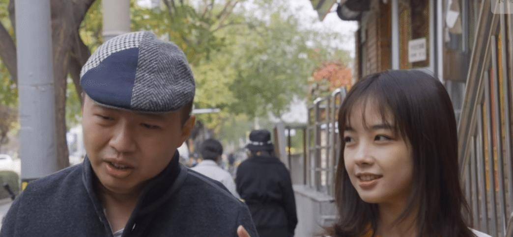 原创因笑颜被网友捧成网红,最美电视女记者王冰冰首