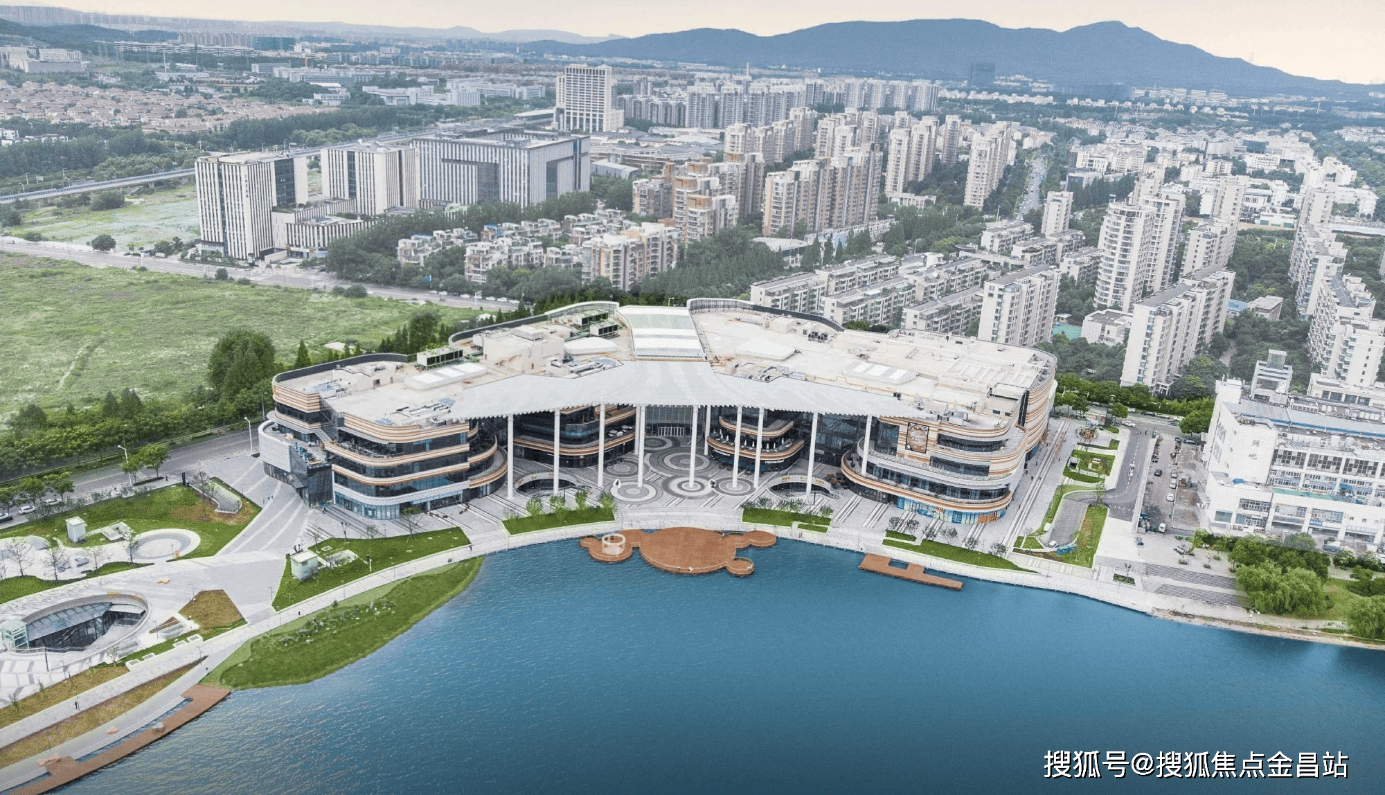 航空拍照临安滨湖天地图片