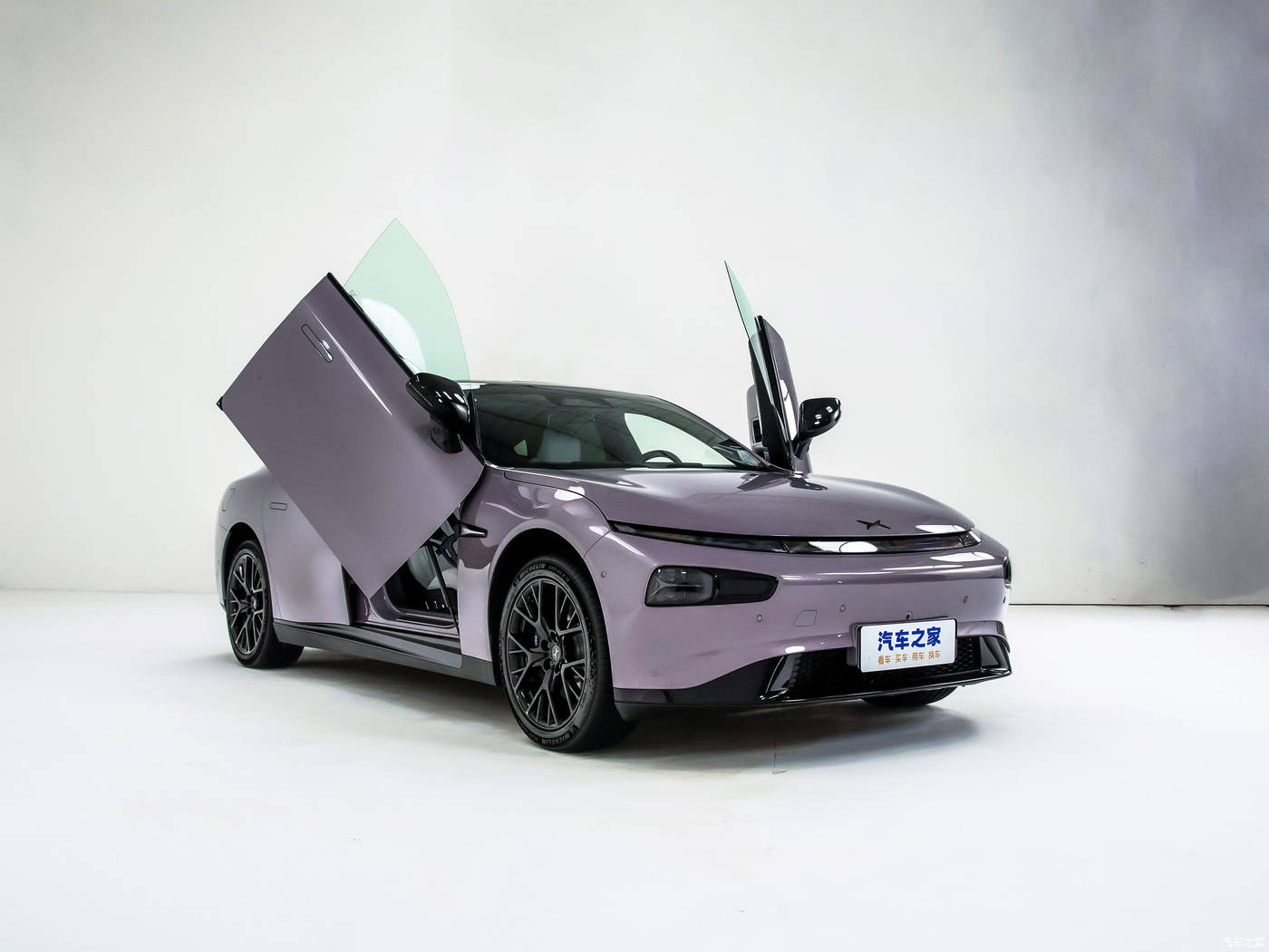 突破百万豪车想象 小鹏p7i两驱鹏翼版拒绝"超跑独配"