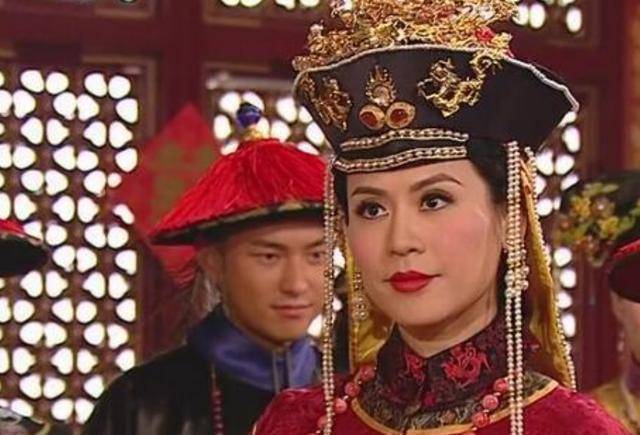 慎皇后去世,这好像是上天在眷顾她,一向受宠的全贵妃开始掌握六宫事宜