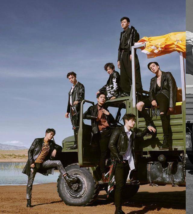 原创up7宣布成团王一博突然挨夸害羞不止采访中说想见一人