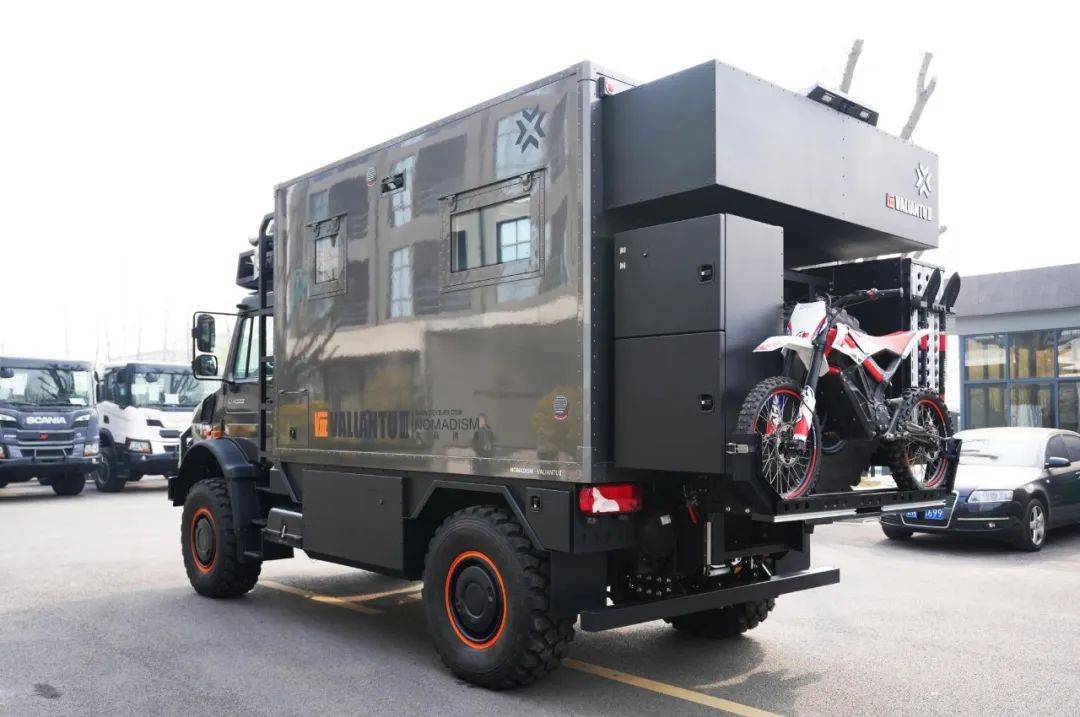 撼路者Ⅲ-轻量化重卡越野房车先锋(上)_搜狐汽车_搜狐网