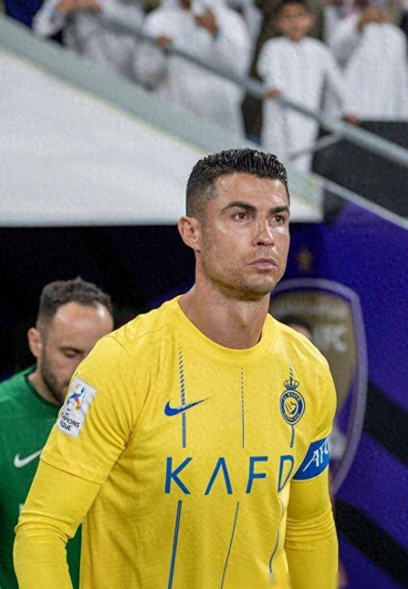 原创51c罗炸裂戴帽创历史之最联赛金靴稳了利雅得胜利造