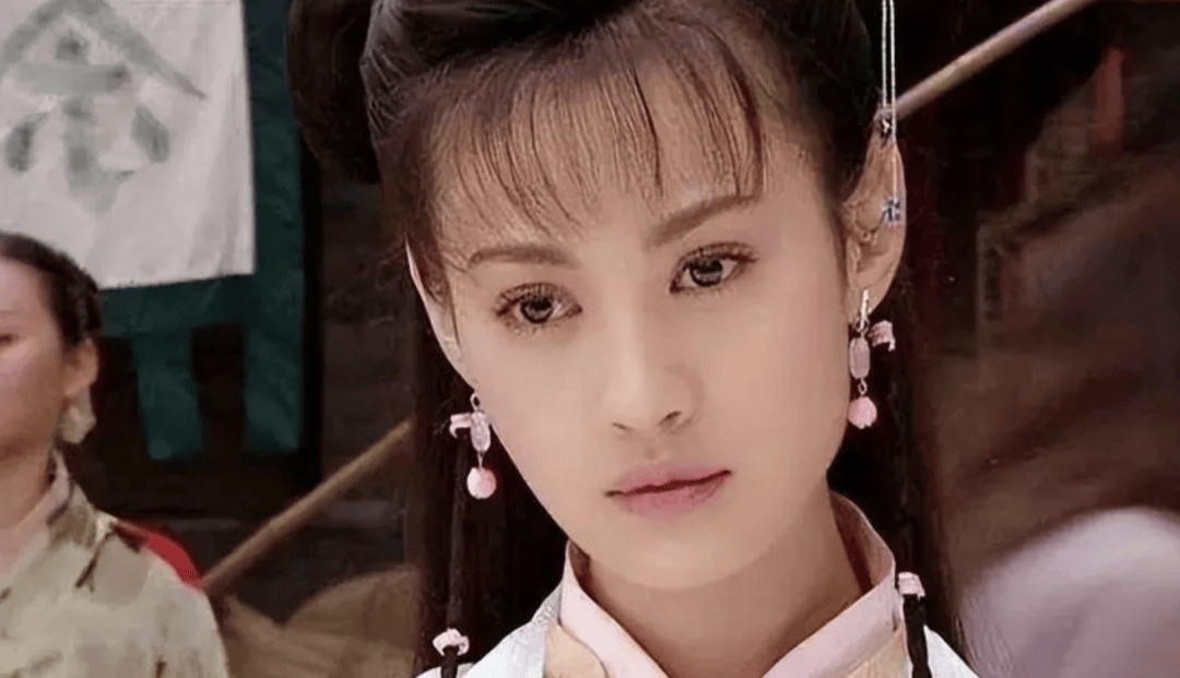 杨雪,最美反派,她的婚姻诠释了一个道理:男人征服女人的是才华