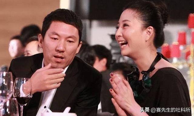 虽然这些都是坊间传言,但李光洁和殷桃走到一起时,还是有许多人担心
