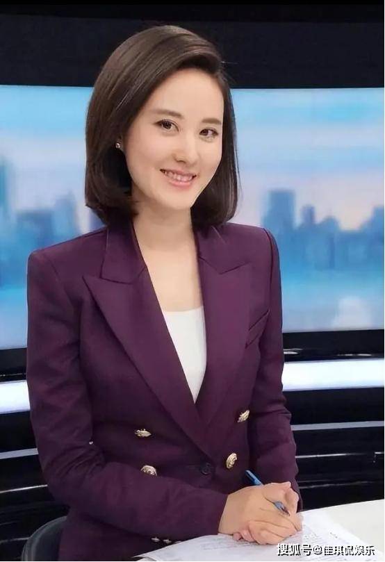 她曾是重庆最美高考状元,如今是央视知名女主持,42岁依然单身