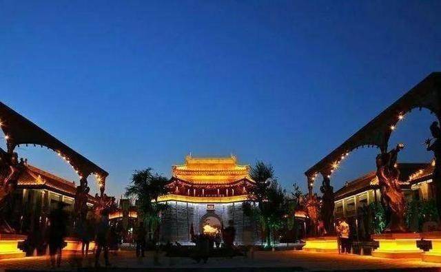 迄今为止,中国最负盛名的宝物和墓葬都在陕西出土.