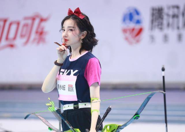 原创陈小纭获艺术体操冠军后晒图满手臂都是淤青于小彤看了恐怕要心疼