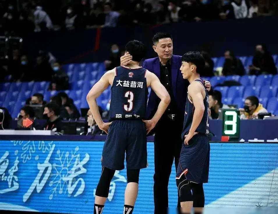 原创广东大比分领先广厦为何杜锋不手软把王博按在地上使劲摩擦