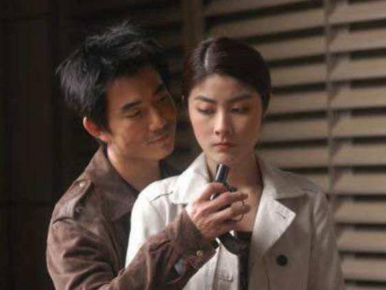 原创天后陈慧琳嫁给富豪初恋花400万坐月子50岁被宠成公主