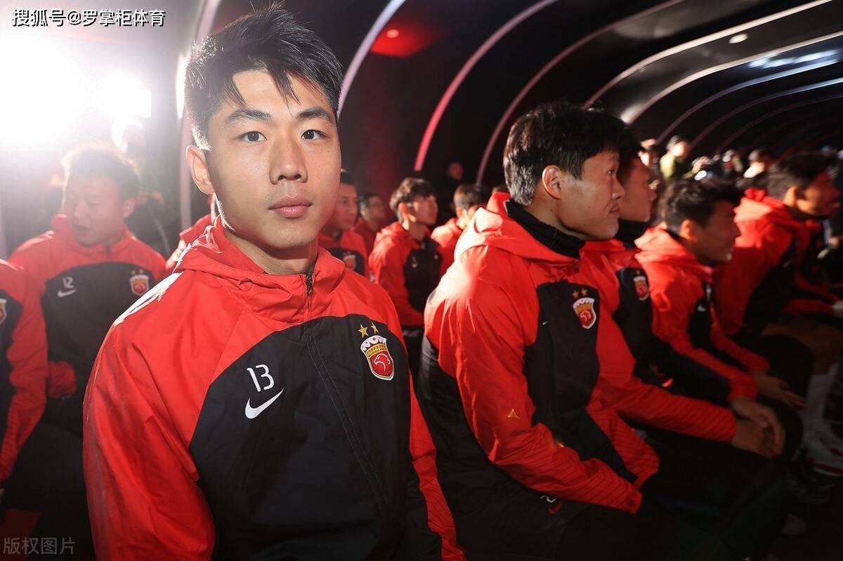 原创意外上港新赛季夏窗四人离队名单浮出水面两王牌或打包去鲁能