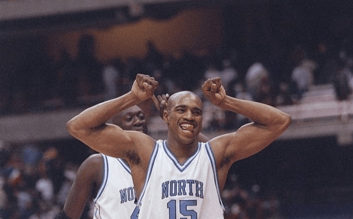 原创确定入选名人堂半人半神的卡特nba生涯22年赚到多少净资产