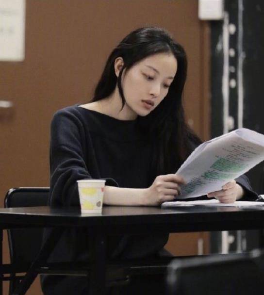 原创美人在骨不在皮倪妮半张脸都能成大片绝美高级脸重新定义时尚