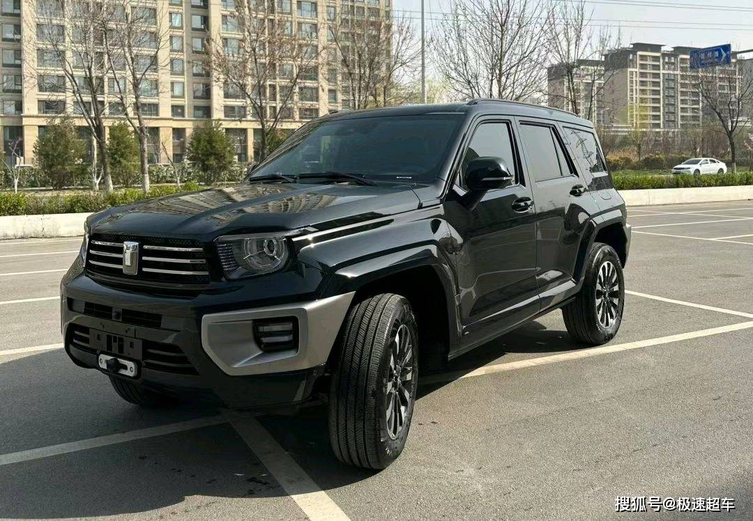 长城汽车坦克700越野车:无畏探索,驰骋天地