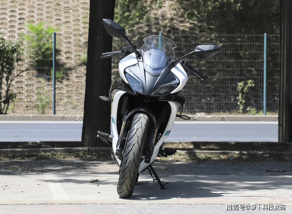 3月车型人气榜,国产仿赛热度居高不下,春风钱江独占鳌头_搜狐汽车