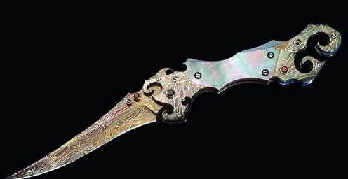 原创史上五大最阴邪匕首中国包揽第一第三名叫灵翼