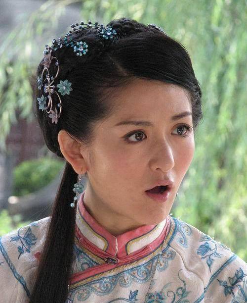 被李湘"捧红"却凭实力稳坐湖南卫视的"一姐"之位,今婚姻再陷僵局_谢娜