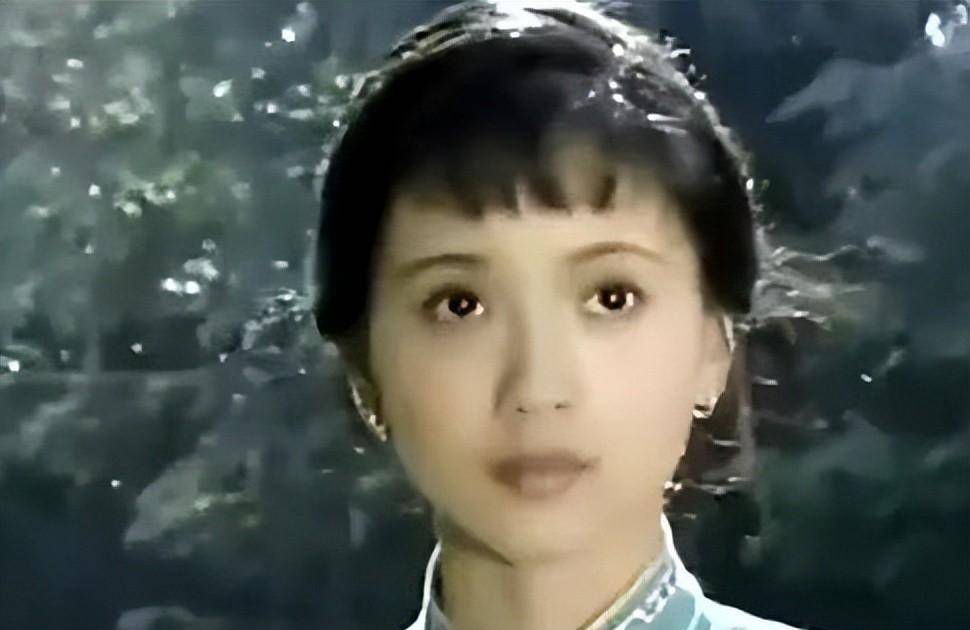 原创演小白菜一夜成名曾经江南第一美女遭守寡后被骂长得太丑