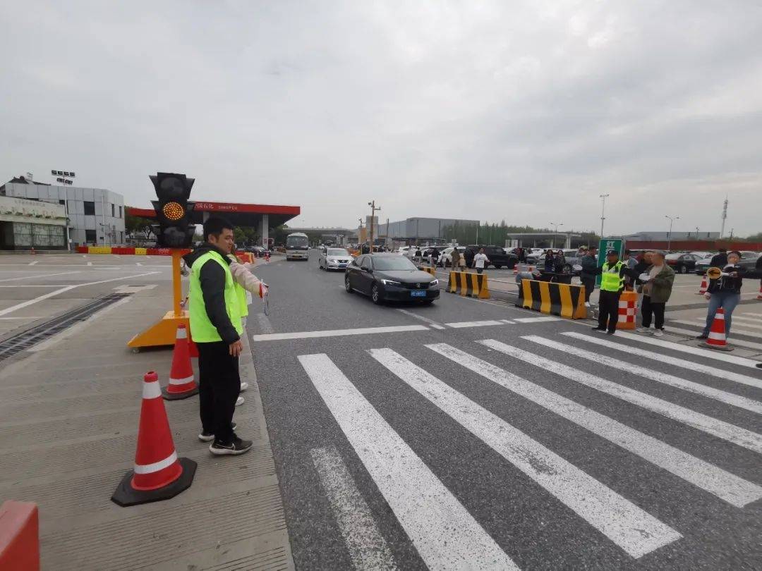 清明假期首日g60沪昆高速车流量如何来看