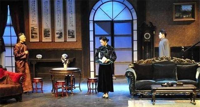 妻子自杀后,拒绝与原配复合,79岁写信深感愧疚_郑秀_话剧_雷雨