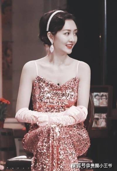 王鸥产后复工状态曝光,腰间赘肉明显,整个人胖了一圈_网友_身材_感情