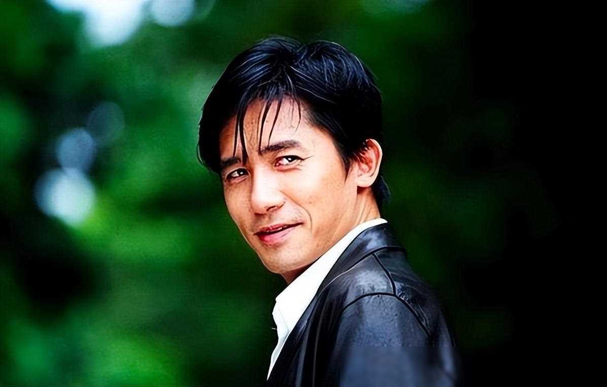 事实证明,61岁梁朝伟在日本另辟蹊径