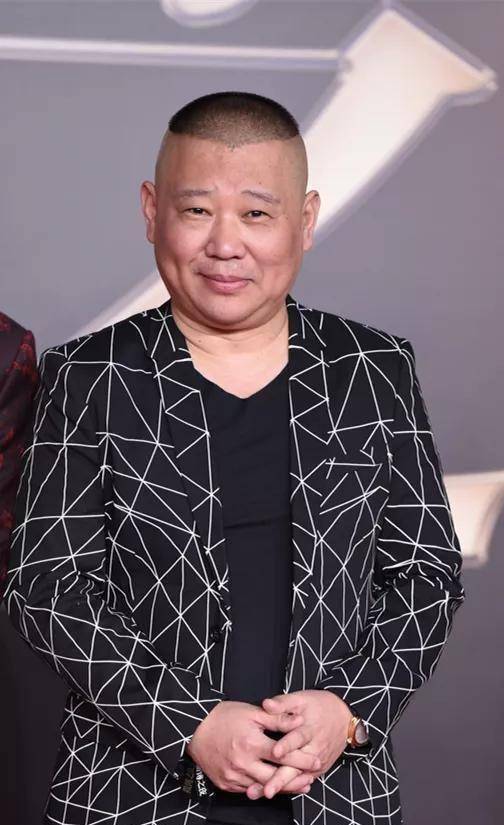 郭德纲老师和岳云鹏,容易记住仇恨,也容易感恩_侯跃文_师父_时候