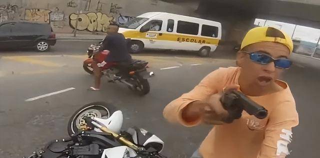 原创1993年张治成成立麻阳帮祸害广东近4年行刑前跪地谢罪