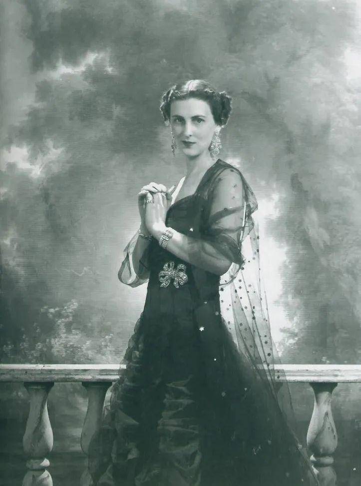 温莎六美之玛丽娜公主英王室最后的蓝血儿媳结婚8年守寡