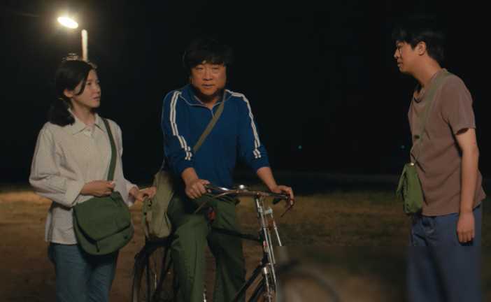 原创一脸褶子满身赘肉演高中生这剧真是让人摸不着头脑