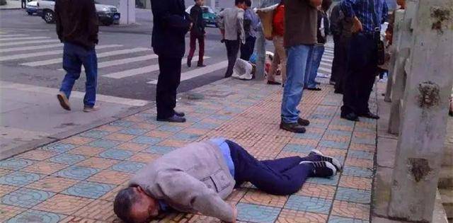 15年前彭宇案一句不是你撞的为何去扶至今仍令人心中隐痛