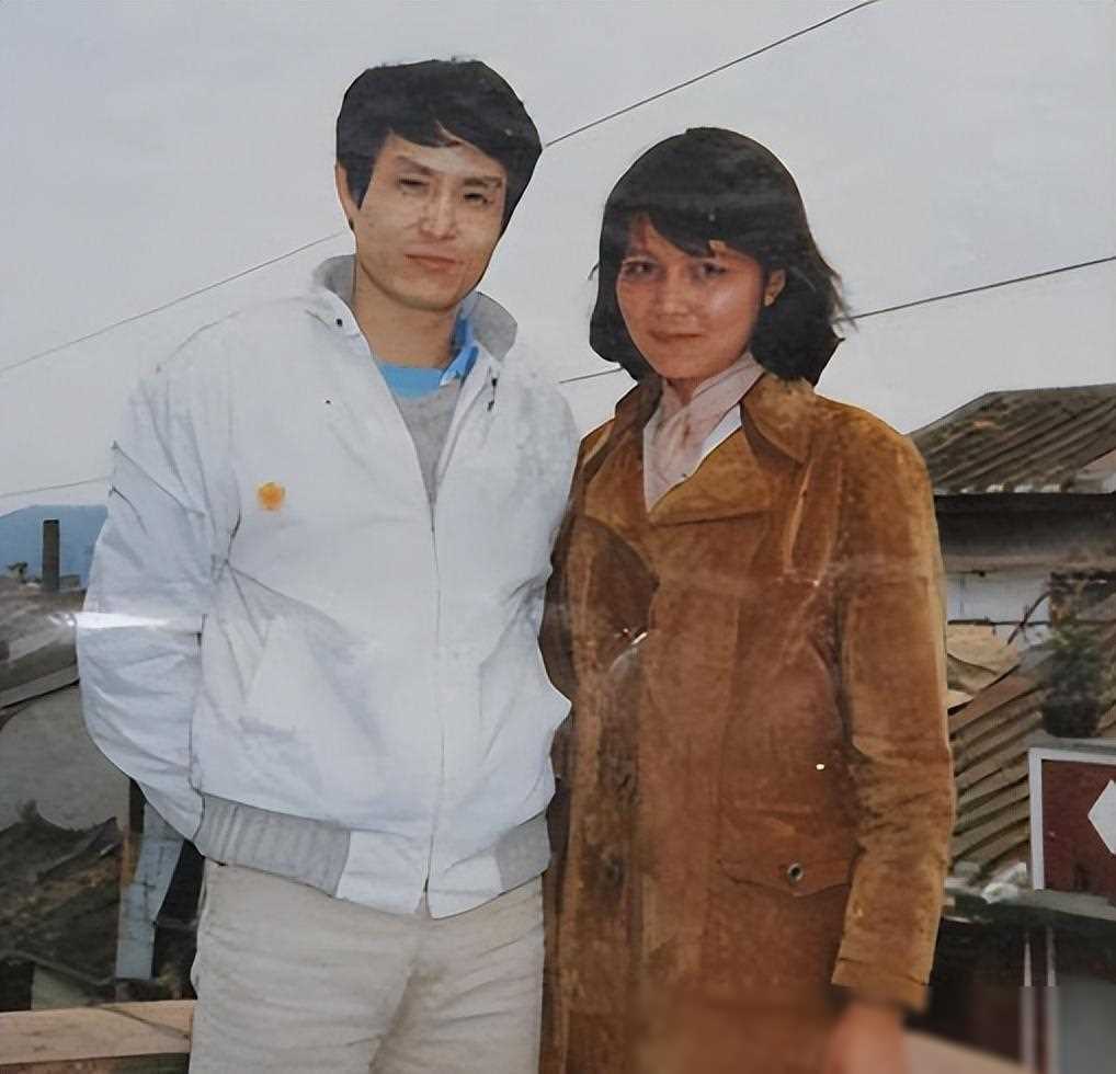 女排帅陈忠和:与郎平亦师亦友,前妻离世,再婚娶女排队员简述